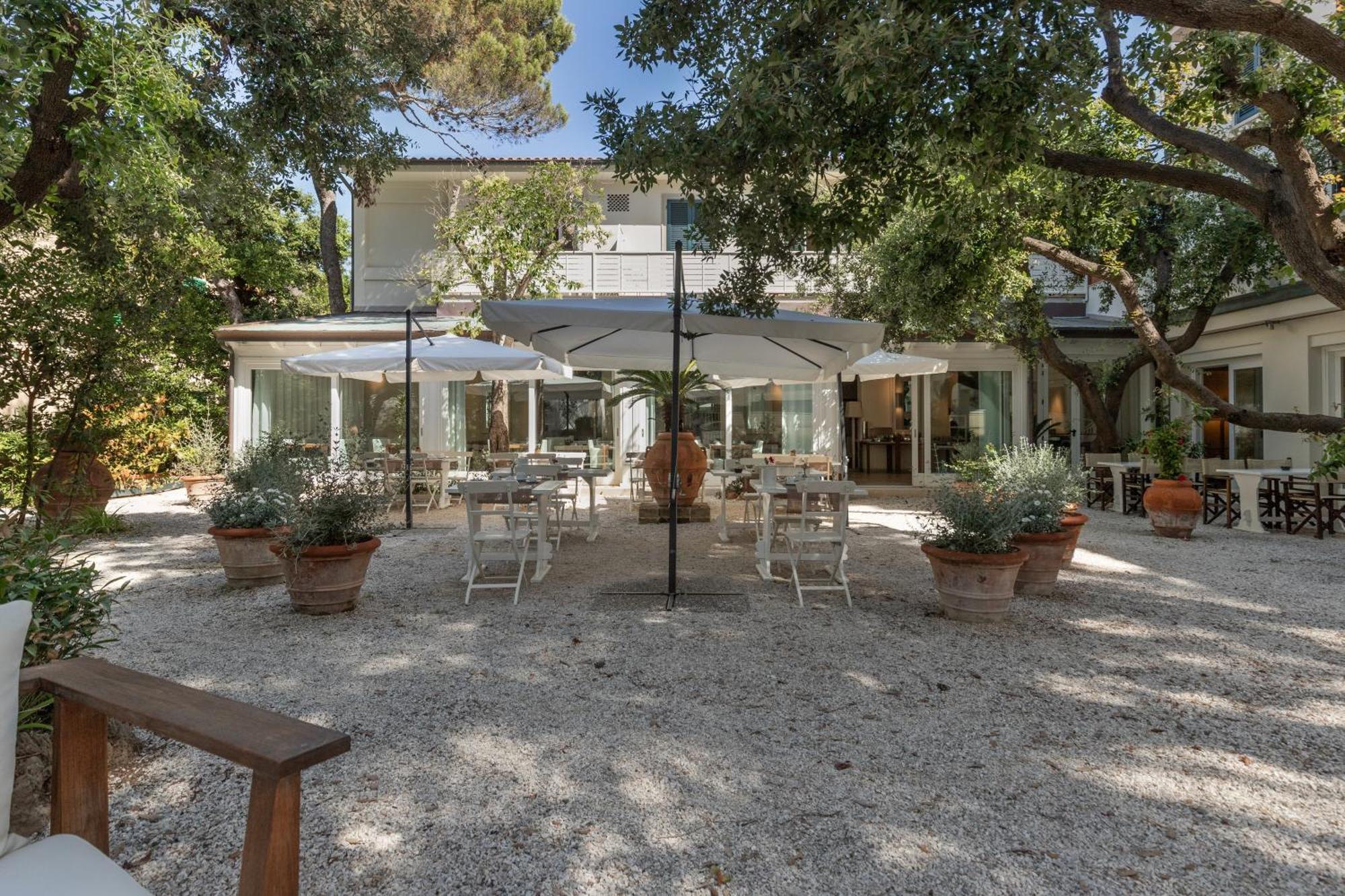 Martini 4* Castiglioncello